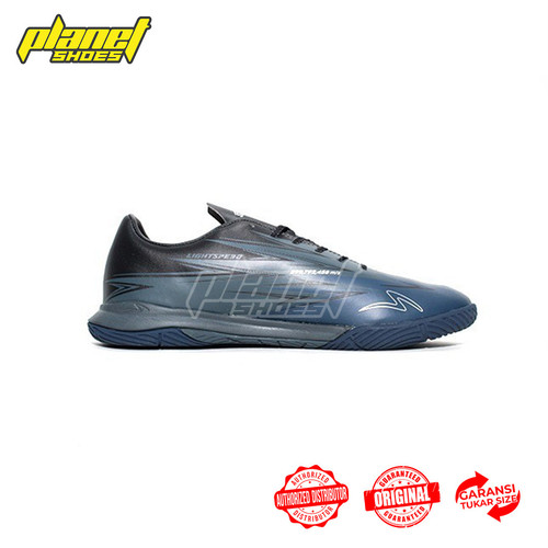 SPECS LIGHTSPEED 3 IN REFLECTING POND.jpg