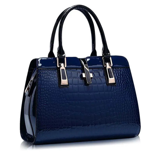 Alanic Global: Top Rated Custom Bag Manufacturer in USA.jpg