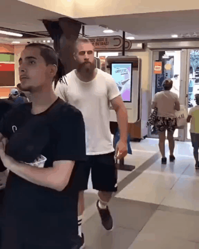 GIF 230603 185654.gif