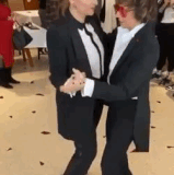 C15EF145 5CBF 4D17 B76B 585E0BDB0C85.gif