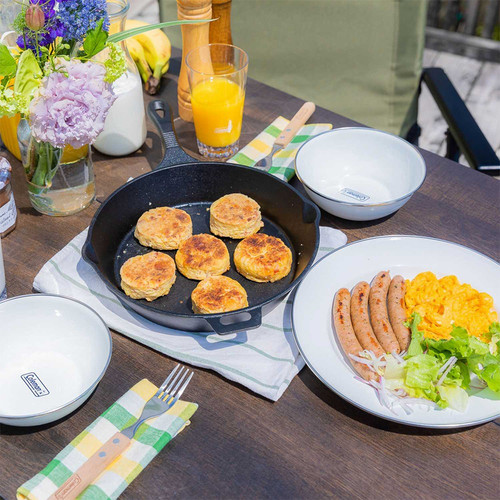 COLEMAN JAPAN ENAMEL BOWL 1 2.jpg