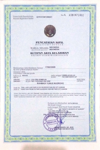 scaled Akta Kelahiran Rahmadi.jpg