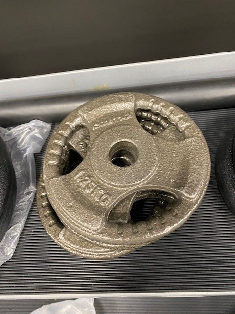 1.25kg tri grip cast iron grey.2.jpg
