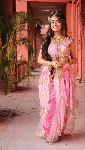 Tina Datta Serial Pictures.jpg