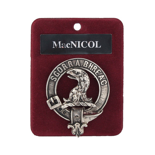 art pewter clan badge macnicol macnicol 952545 695x695.jpg