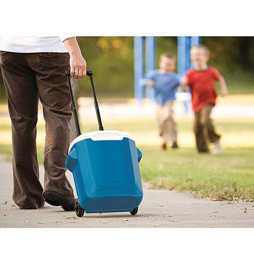 Coleman US 16 Qt Wheeled Cooler 1 3.jpg