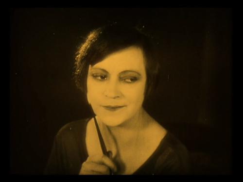 Die.Freudlose.Gasse.aka.The.Joyless.Street.1925.DVDrip HANDJOB.mkv 20191213 175749.611.png