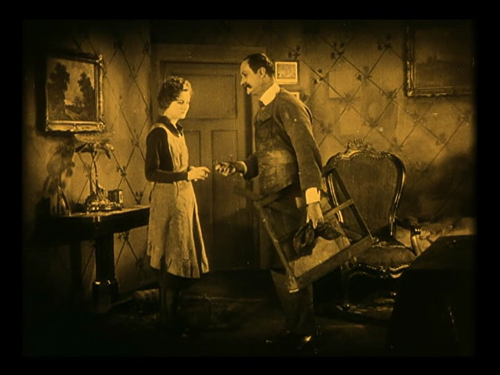 Die.Freudlose.Gasse.aka.The.Joyless.Street.1925.DVDrip HANDJOB.mkv 20191213 175831.106.png