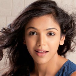 shriya pilgaonkar.jpg