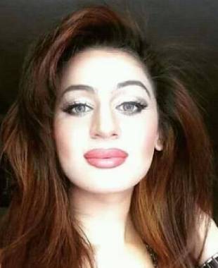 kenisha awasthi .jpg