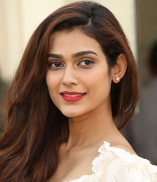 aakanksha singh.jpg