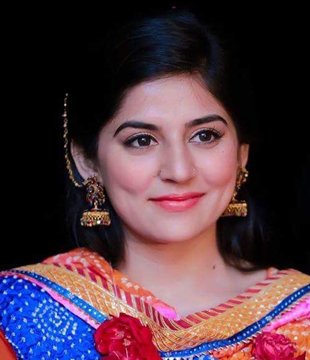sanam baloch.jpg