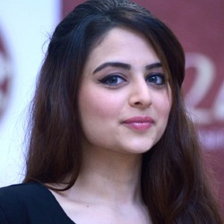 zoya afroz.jpg