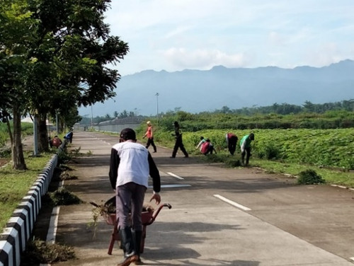 Tidu Bandara (Talud).jpg