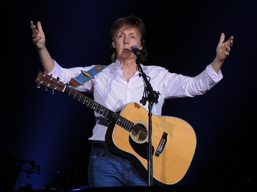 Paul McCartney@2000x1500.jpg