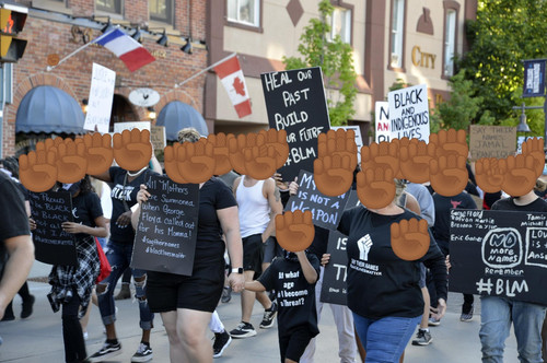 black lives matter protestors anonymise facial recognition face privacy ai artificial intelligence b.jpg