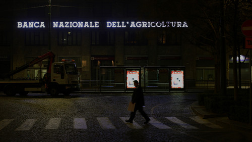 L IRRIDUCIBILE STILL 3 300dpi.jpg