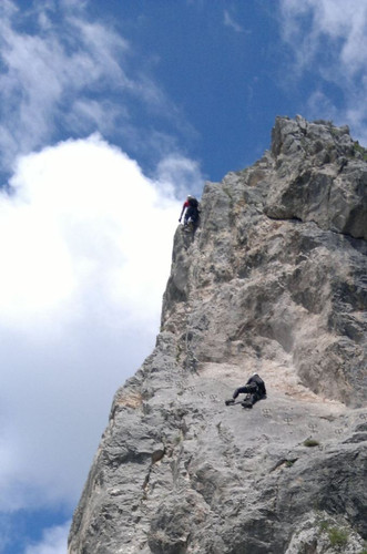 IMG 9ce9e29cd91764c5d60d279aebd1602e V.jpg