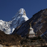 The Stupa at Jamdandma, Ama Dablam in the background at 6856m