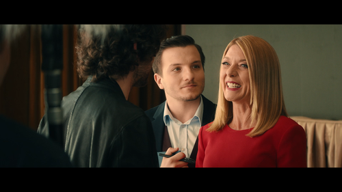 Kiss.Kiss.2022.1080p.NF.WEB DL.DUAL.DDP5.1.x264 GeTrEKT.mkv snapshot 00.22.34 [2023.04.26 14.24.54].png