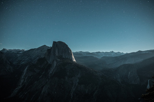 photo 1498696815880 6fd23346fe56.jpg