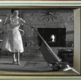 UNES2ZdW18K8 (1).gif