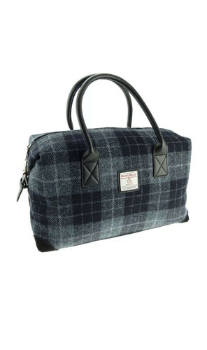 women s harris tweed esk overnight bag in grey black tartan lb1006 col95 4763 p.jpg