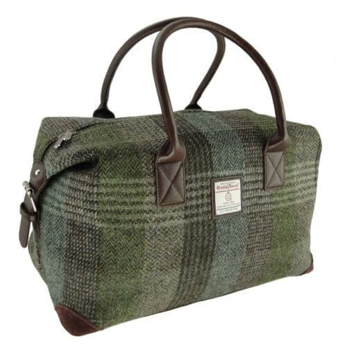 women s harris tweed esk overnight bag in green patchwork lb1006 col16 4754 p.jpg