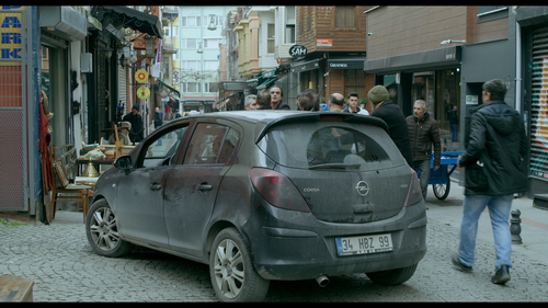 Khers.nist.AKA.No.Bears.2022.BluRay.REMUX.1080p.AVC.DTS HD.MA5.1 HDS.mkv 20230424 210332.124.png