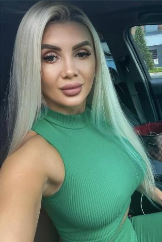 0CBC9F83 ACA5 4044 B87F 55C2D543E7AE.jpg