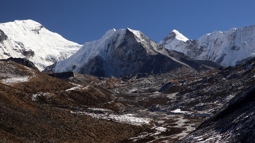 The trekking peak Island Peak 6189m centre frame.jpg