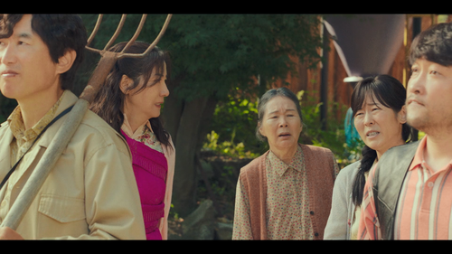 The.Good.Bad.Mother.S01E01.Episode.1.1080p.NF.WEB DL.DDP2.0.x264 GeTrEKT.mkv snapshot 00.38.18 [2023.png