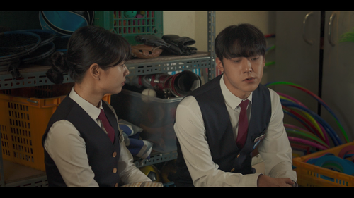 The.Good.Bad.Mother.S01E01.Episode.1.1080p.NF.WEB DL.DDP2.0.x264 GeTrEKT.mkv snapshot 00.59.25 [2023.png