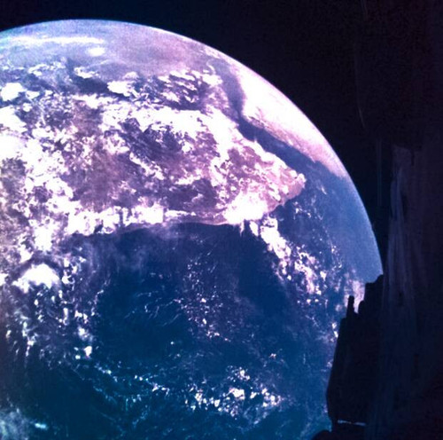 sonda espacial tira fotos da terra 20042023114244631.jpg