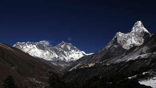 Everest with snow blowing off her summit.jpg