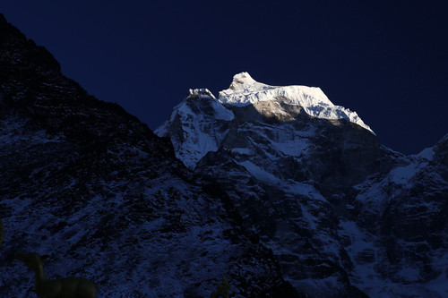 Malangphulang 6673m E of Temboche.jpg