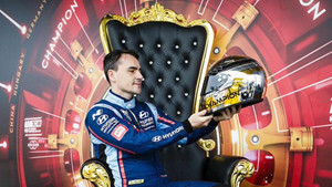 Michelisz.Norbert A.sisak.mogott.jpg