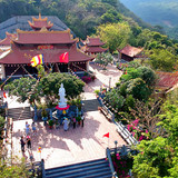 toan canh chua nui mot van son tu