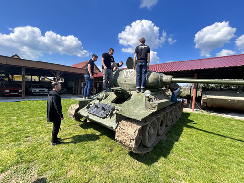 436A63DC 2C6A 4EA7 AAE5 E795A08D6795.jpg