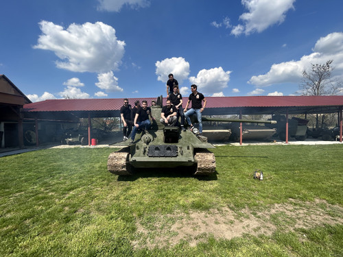 C0B47290 4232 4204 B5BF F4556987F4D3.jpg