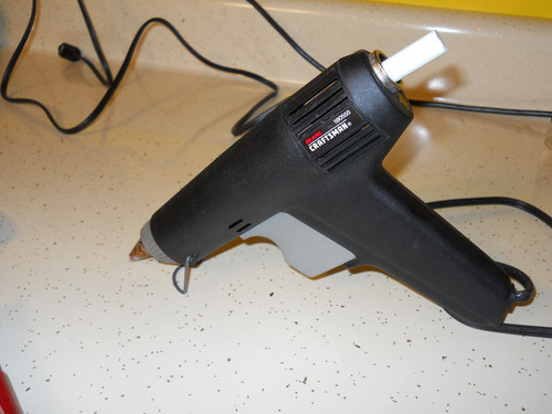 Hot glue gun.jpg