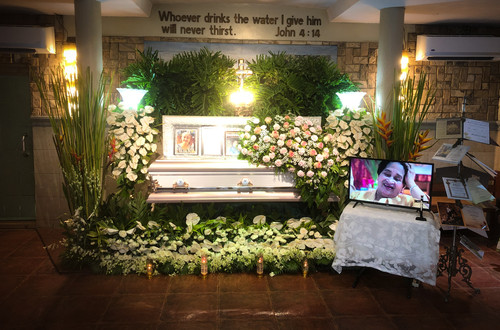 73141930 73 F5 4 F77 8 D8 C A20 EF09 BD1 B4.jpg