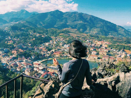 nui ham rong sapa.jpg