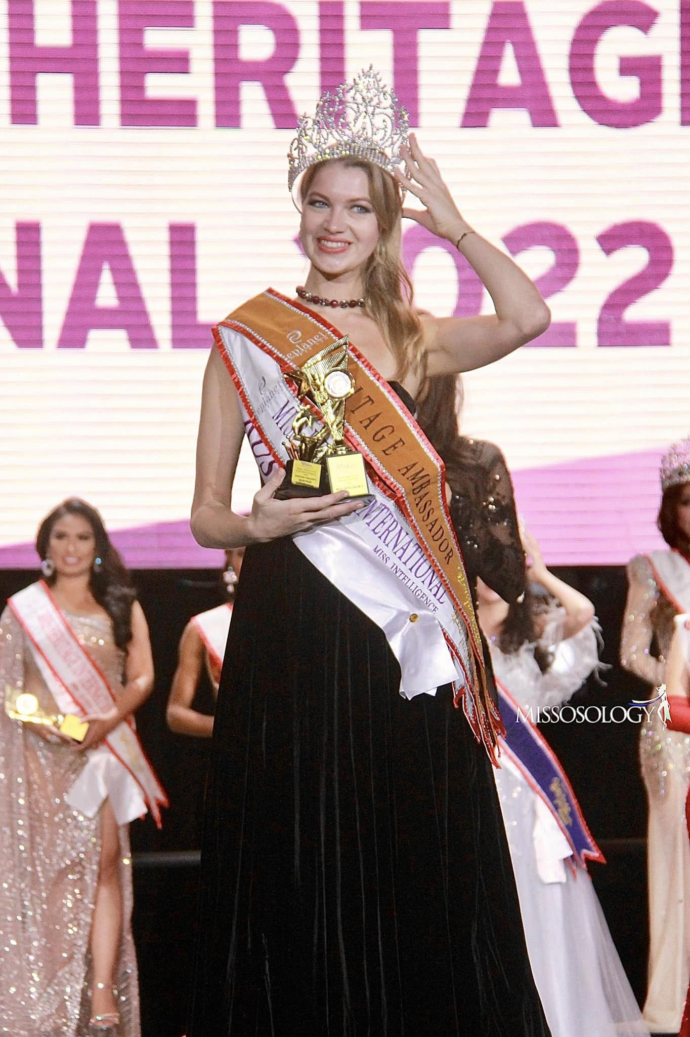 russia vence miss heritage international 2022. H9Dl7Xp