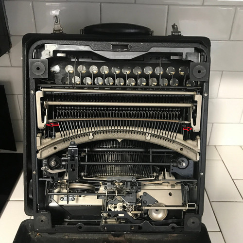vintage smith corona silent portable typewriter 1940s nice working condition in carry case collectib.jpg