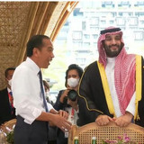 presiden ri jokowi bersama raja arab mohammed bin salman di ktt g20 bali indonesia tangkapan layar y