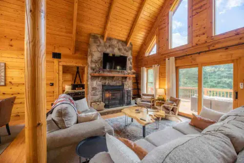 SnowshoeAirbnb.webp