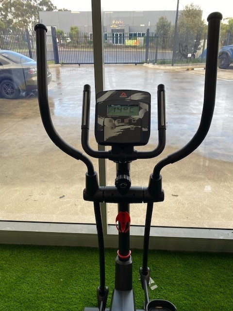 reebok Zjet 430 cross trainer.jpg