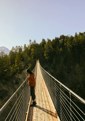 Incredible%20Suspension%20Bridges%20Around%20the%20World Golden%20Skybridge Photo%20credit%20Pursuit.jpg
