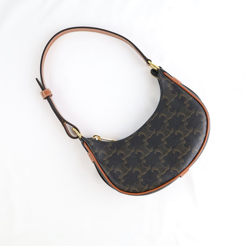 celine 010i602DS1.04LU 3.jpg